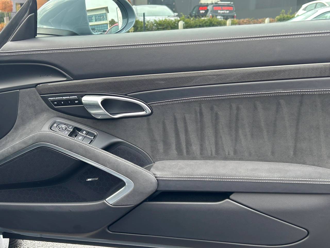 Used Porsche Cayman 2023 for sale - 77315870: Photo 26