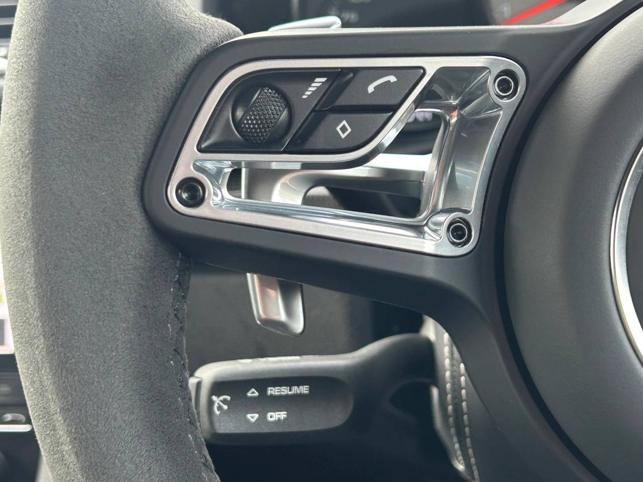 Used Porsche Cayman 2023 for sale - 77315870: Photo 43