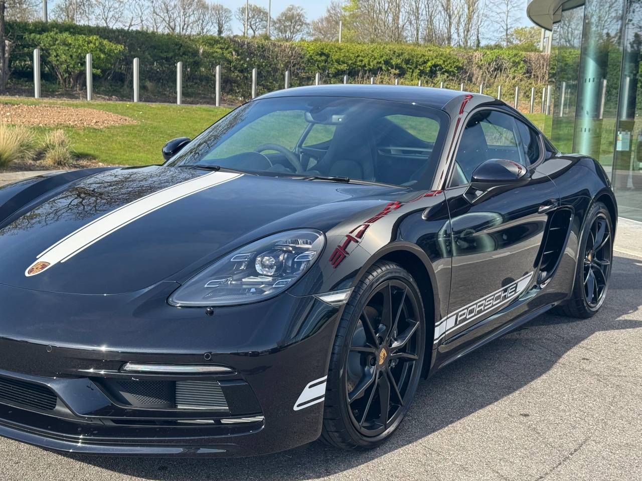Used Porsche 718 Cayman 2025 for sale - 76609248: Photo 10