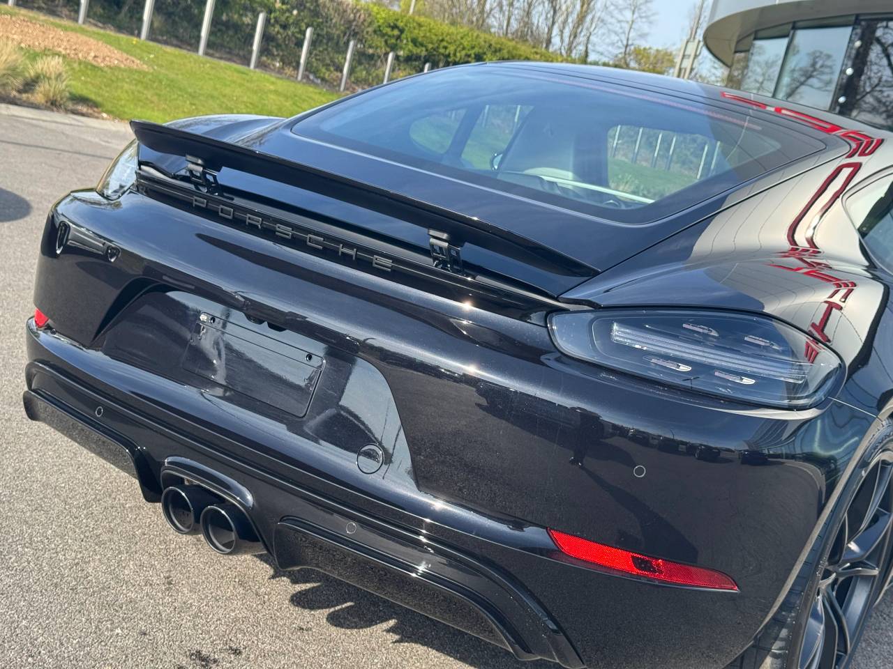 Used Porsche 718 Cayman 2025 for sale - 76609248: Photo 8