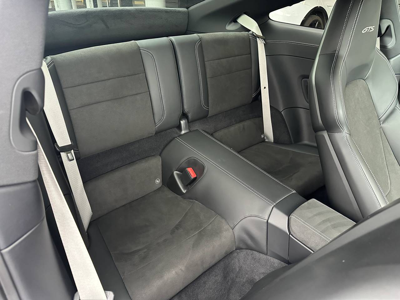 Used Porsche 911 2022 for sale - 76609245: Photo 25