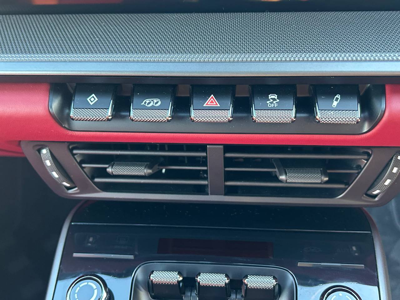 Used Porsche 911 2024 for sale - 77401169: Photo 33