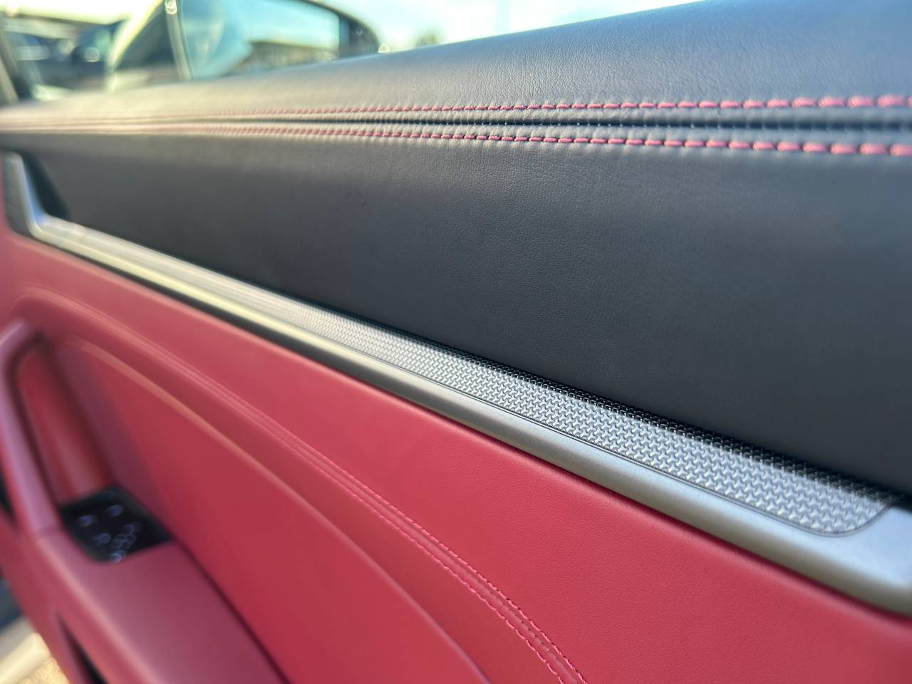 Used Porsche 911 2024 for sale - 77401169: Photo 39