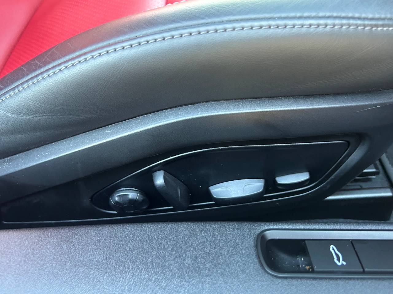 Used Porsche 911 2024 for sale - 77401169: Photo 41