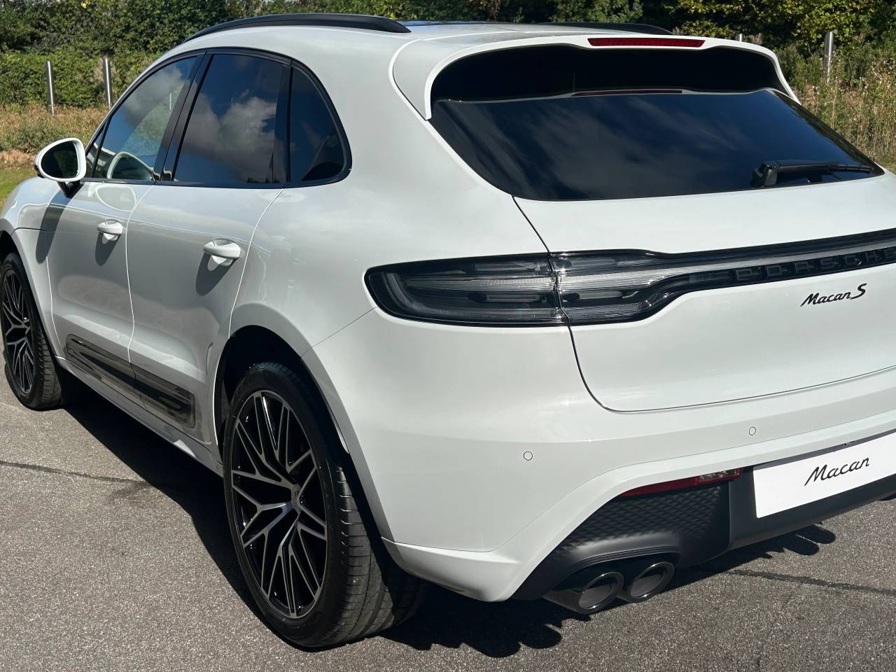 Used Porsche Macan 2025 for sale - 76609241: Photo 10