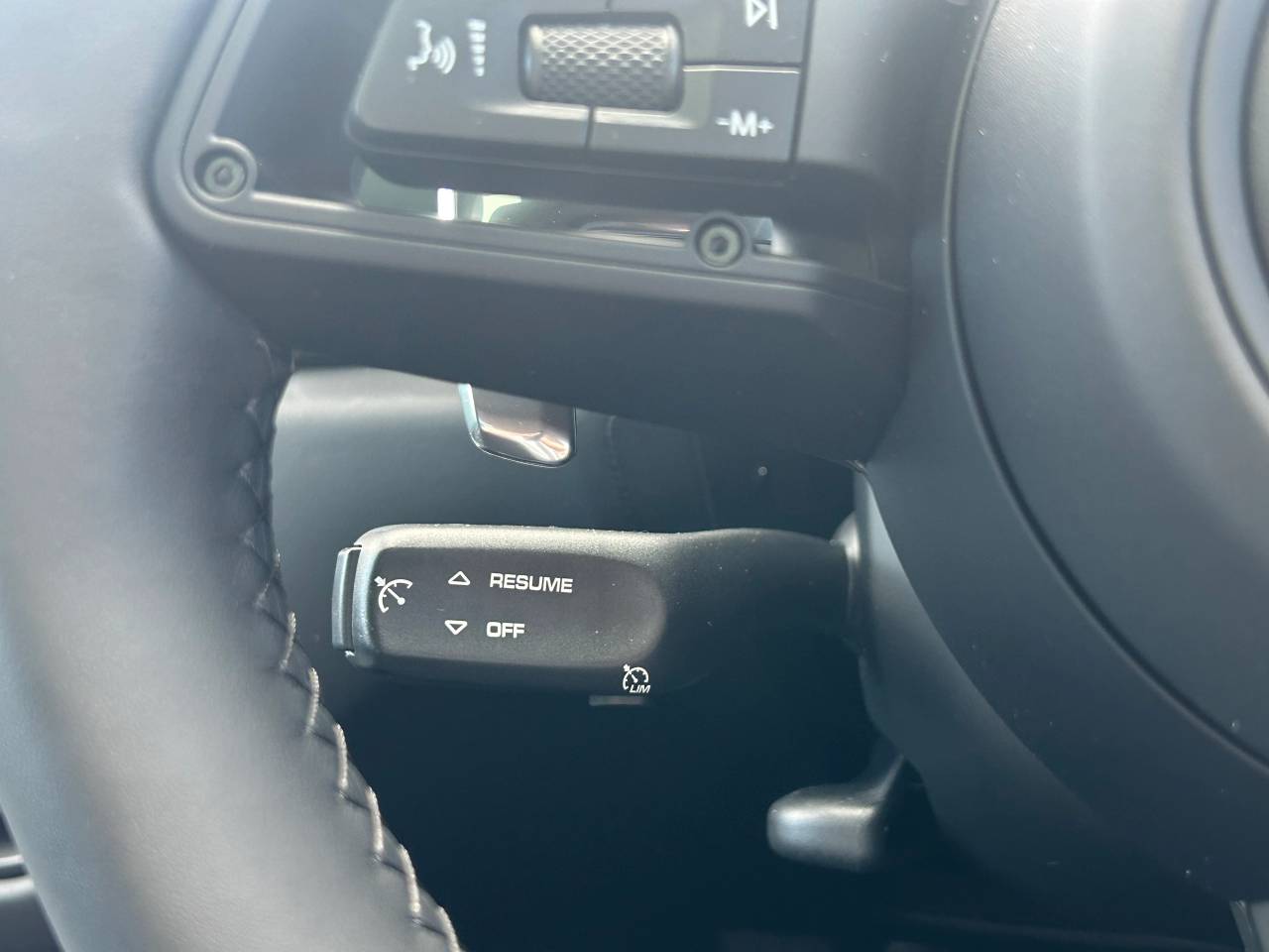 Used Porsche Macan 2025 for sale - 76609241: Photo 38