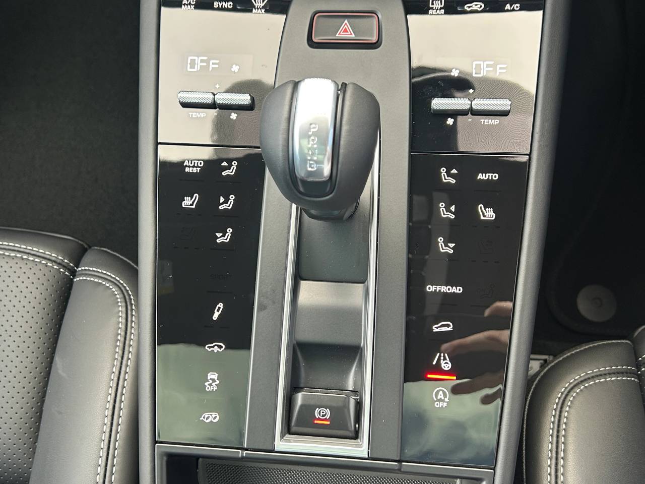 Used Porsche Macan 2025 for sale - 76609241: Photo 43