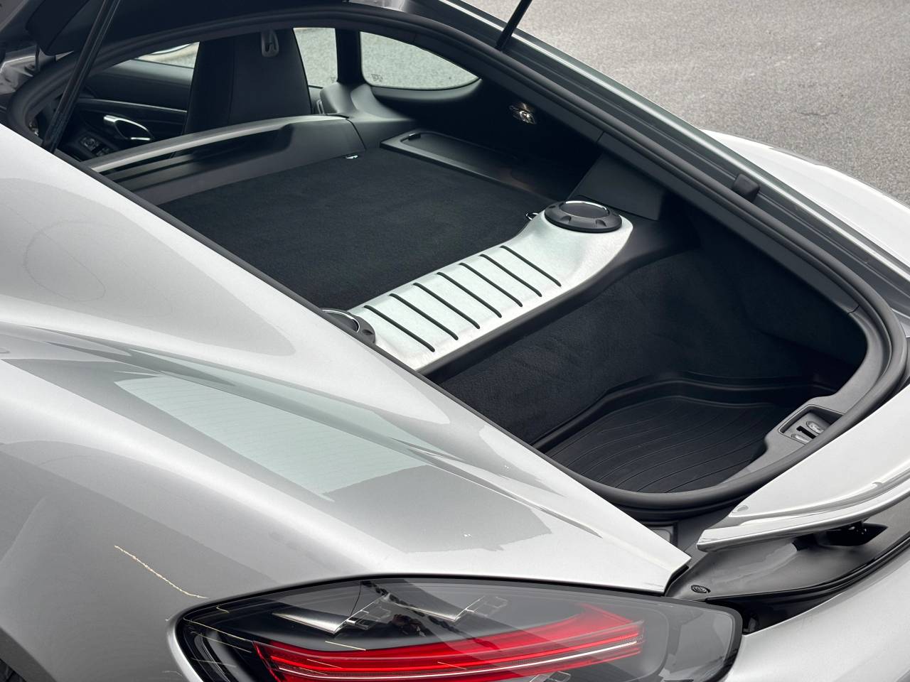 Used Porsche 718 Cayman 2018 for sale - 77307053: Photo 18