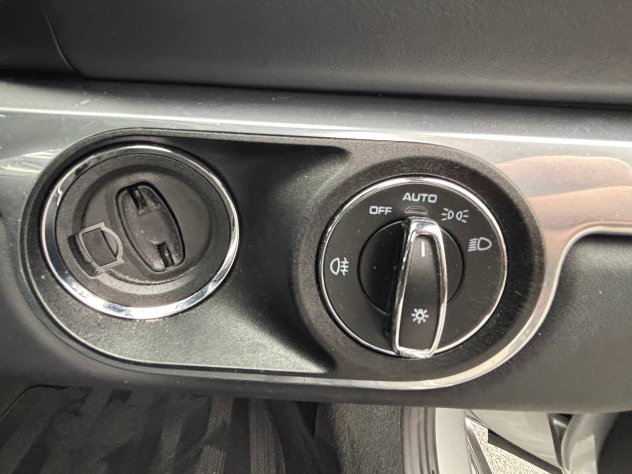 Used Porsche 718 Cayman 2018 for sale - 77307053: Photo 32