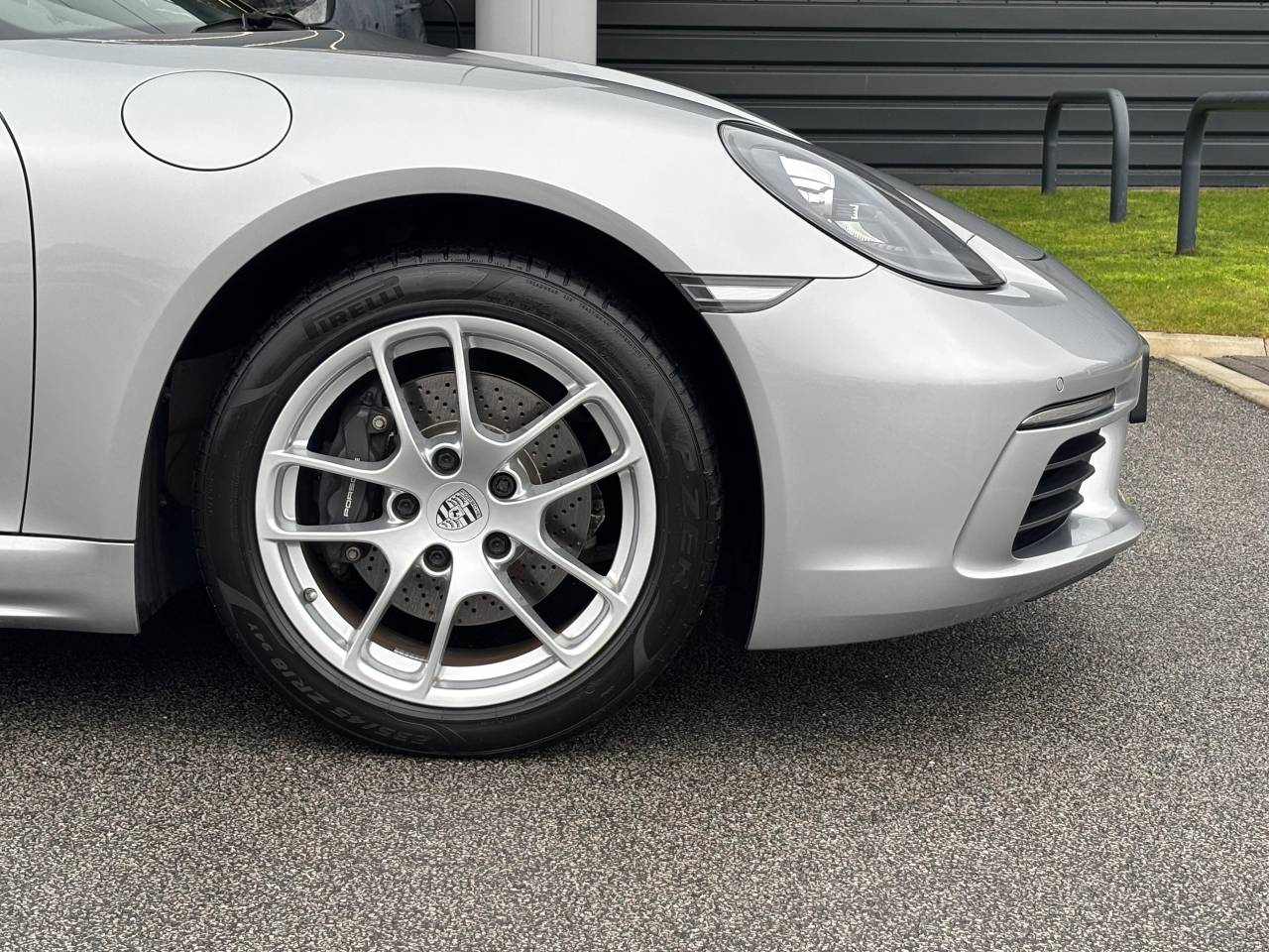 Used Porsche 718 Cayman 2018 for sale - 77307053: Photo 9