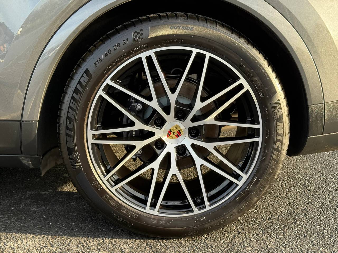 Used Porsche Cayenne 2024 for sale - 77176849: Photo 41