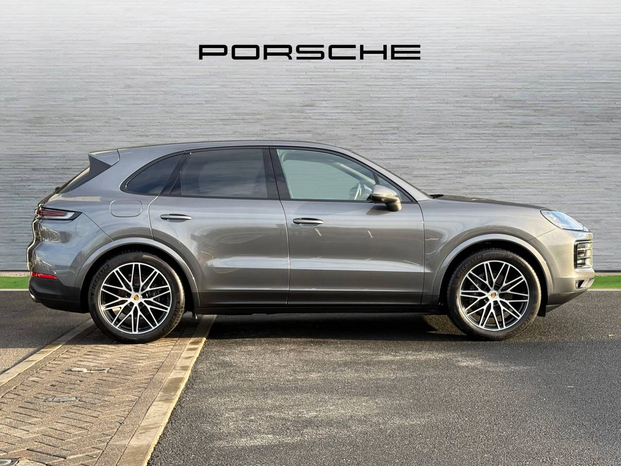 Used Porsche Cayenne 2024 for sale - 77176849: Photo 43