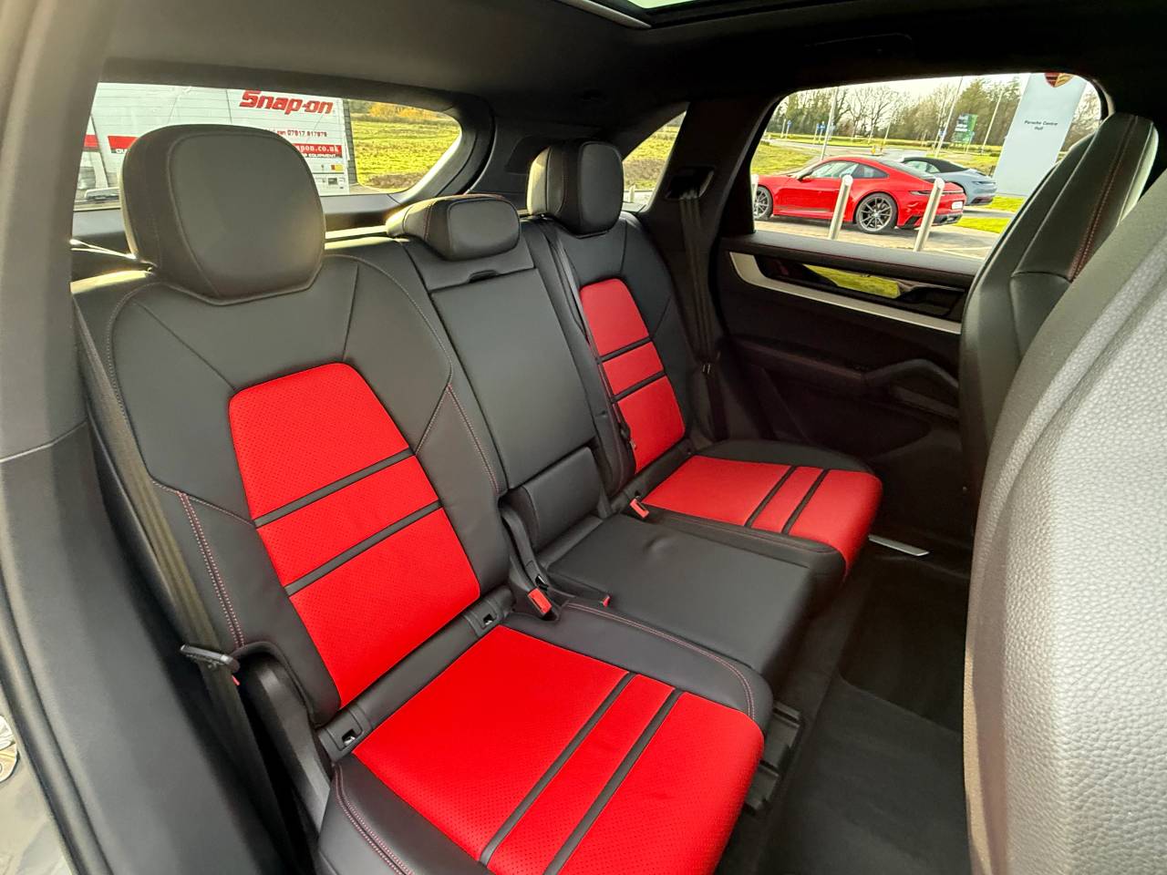 Used Porsche Cayenne 2024 for sale - 77176849: Photo 5