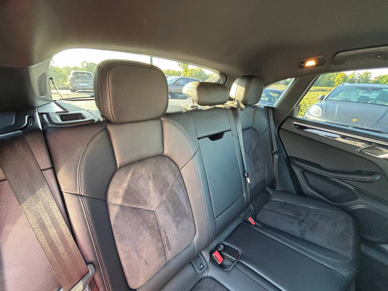 Used Porsche Macan 2018 for sale - 76241287: Photo 18