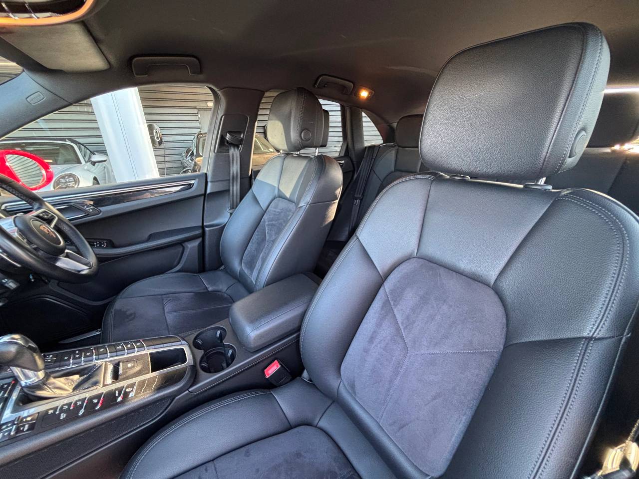 Used Porsche Macan 2018 for sale - 76241287: Photo 20