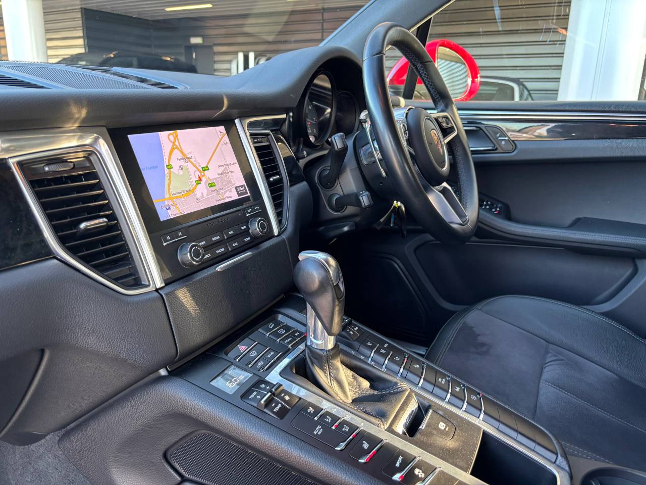 Used Porsche Macan 2018 for sale - 76241287: Photo 22