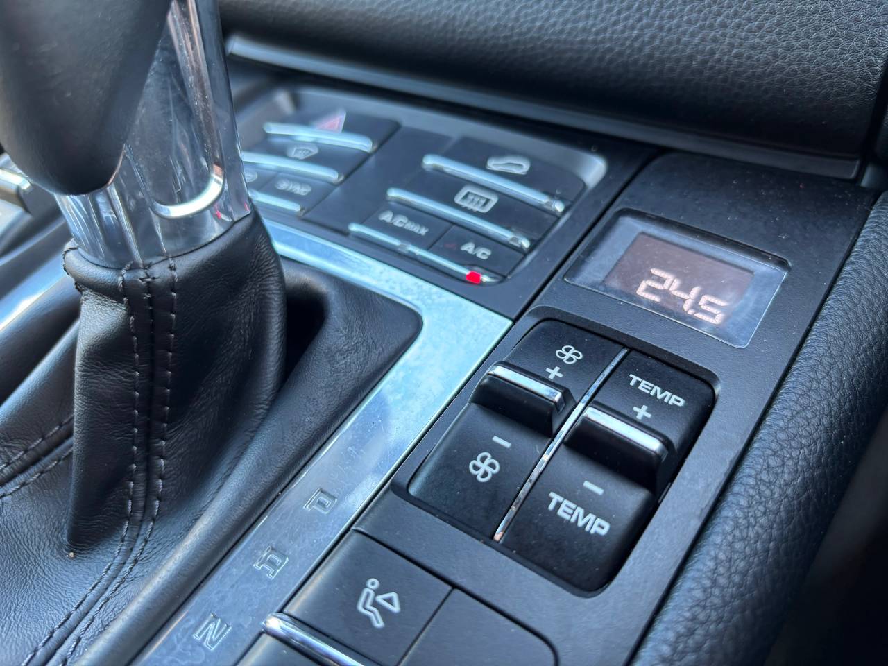 Used Porsche Macan 2018 for sale - 76241287: Photo 27