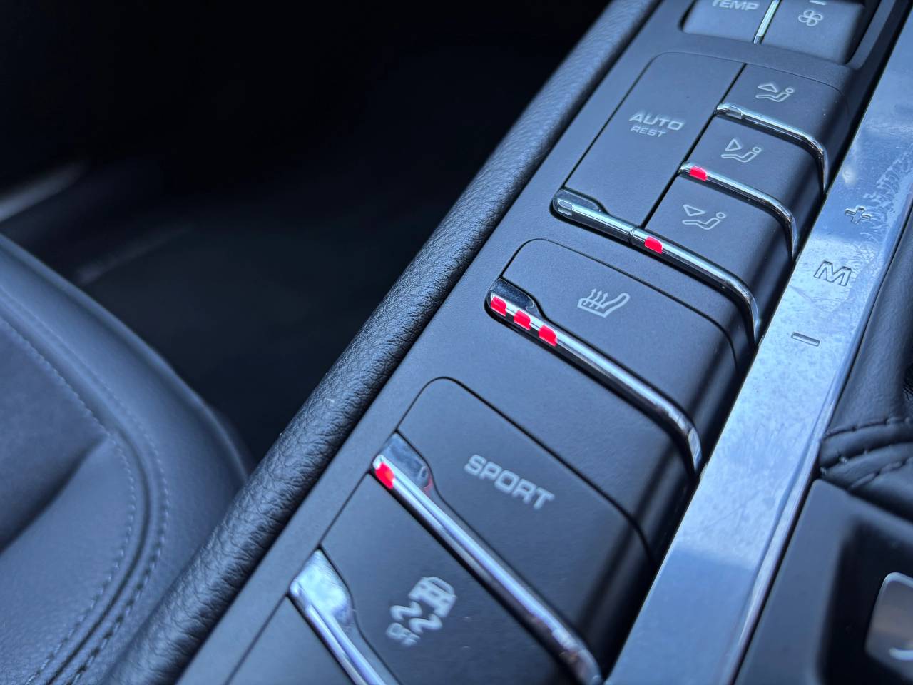 Used Porsche Macan 2018 for sale - 76241287: Photo 28