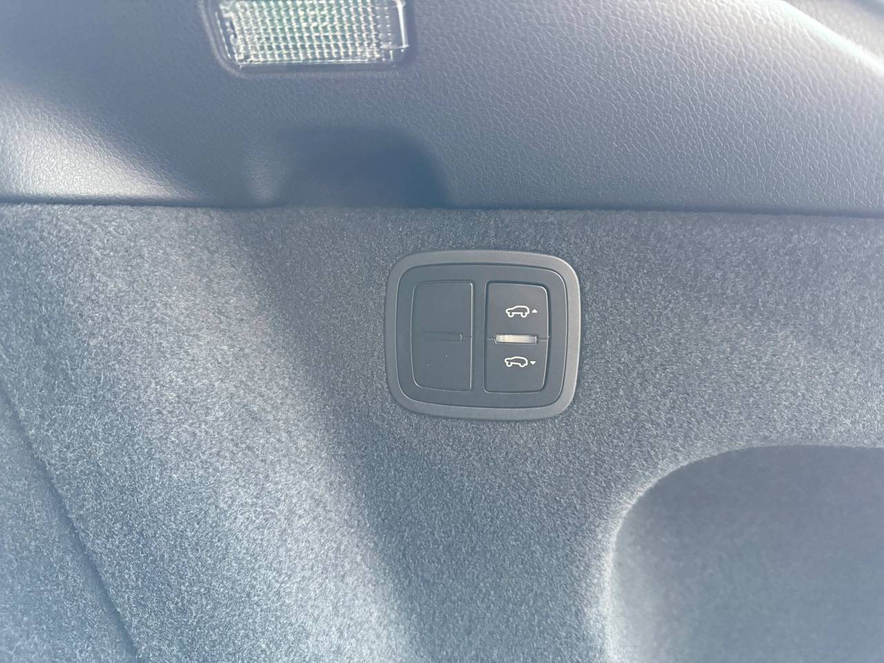 Used Porsche Macan 2022 for sale - 77239251: Photo 32