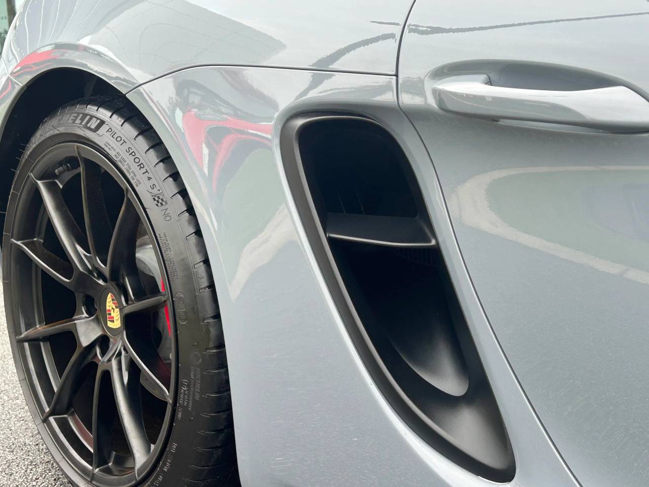 Used Porsche Cayman 2023 for sale - 77176808: Photo 21