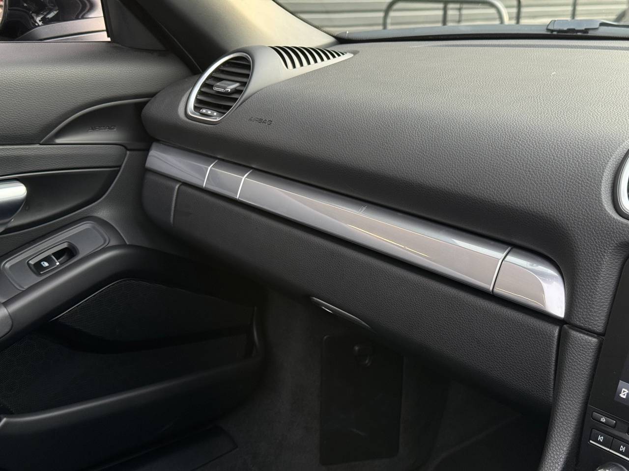 Used Porsche Boxster 2017 for sale - 78215617: Photo 30