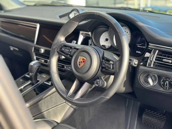 Used Porsche Macan 2023 for sale - 76216665: Photo 23