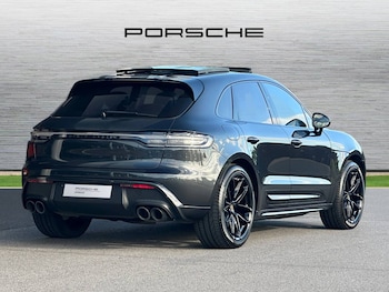 Used Porsche Macan 2023 for sale - 76216665: Photo 3