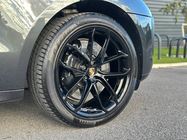 Used Porsche Macan 2023 for sale - 76216665: Photo 6