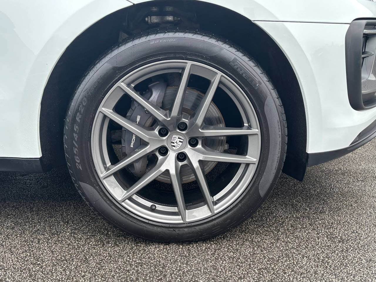 Used Porsche Macan 2023 for sale - 77359906: Photo 10