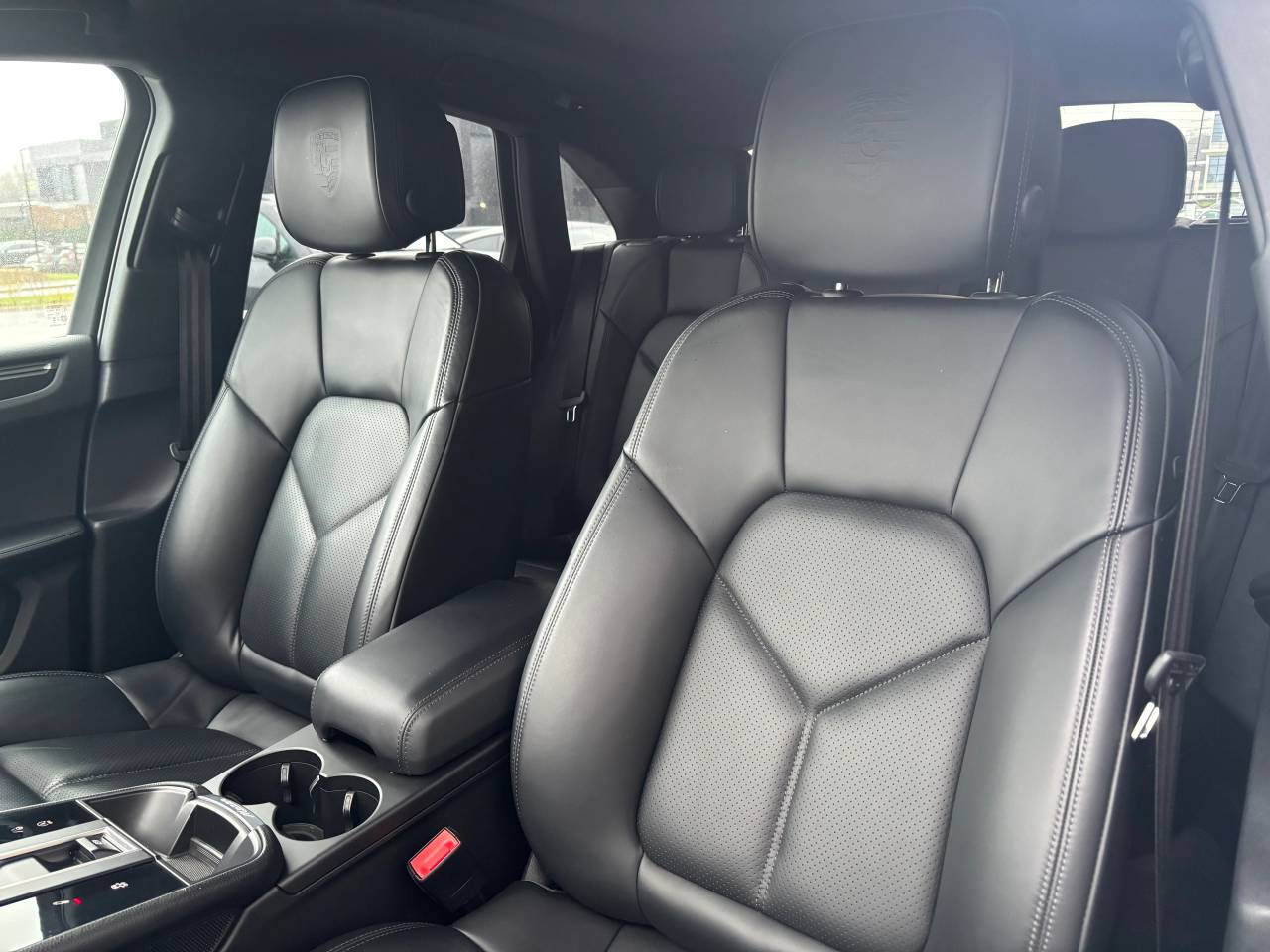 Used Porsche Macan 2023 for sale - 77359906: Photo 30