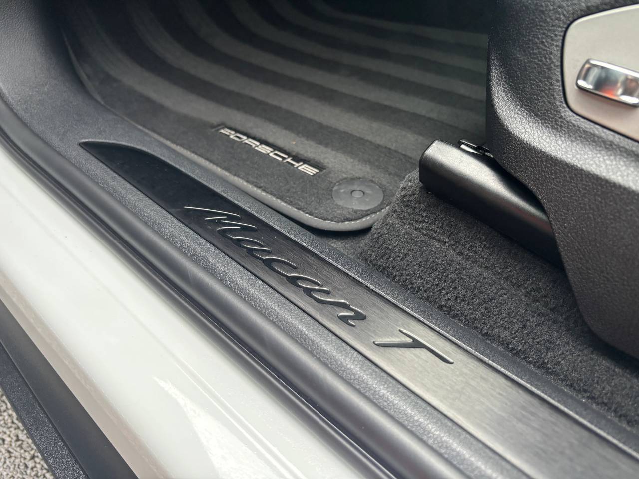 Used Porsche Macan 2023 for sale - 77359906: Photo 40