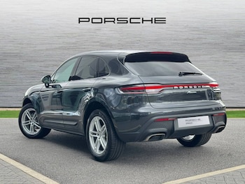 Used Porsche Macan 2023 for sale - 75281315: Photo