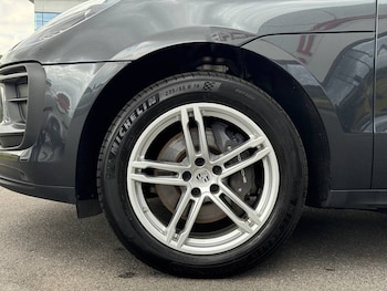 Used Porsche Macan 2023 for sale - 75281315: Photo