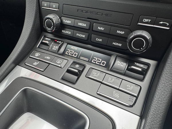 Used Porsche Cayman 2025 for sale - 76110859: Photo 41