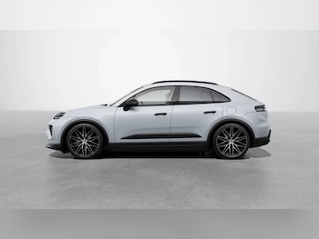 Used Porsche Macan 2024 for sale - 76800609: Photo