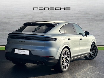 Used Porsche Cayenne 2025 for sale - 77292957: Photo