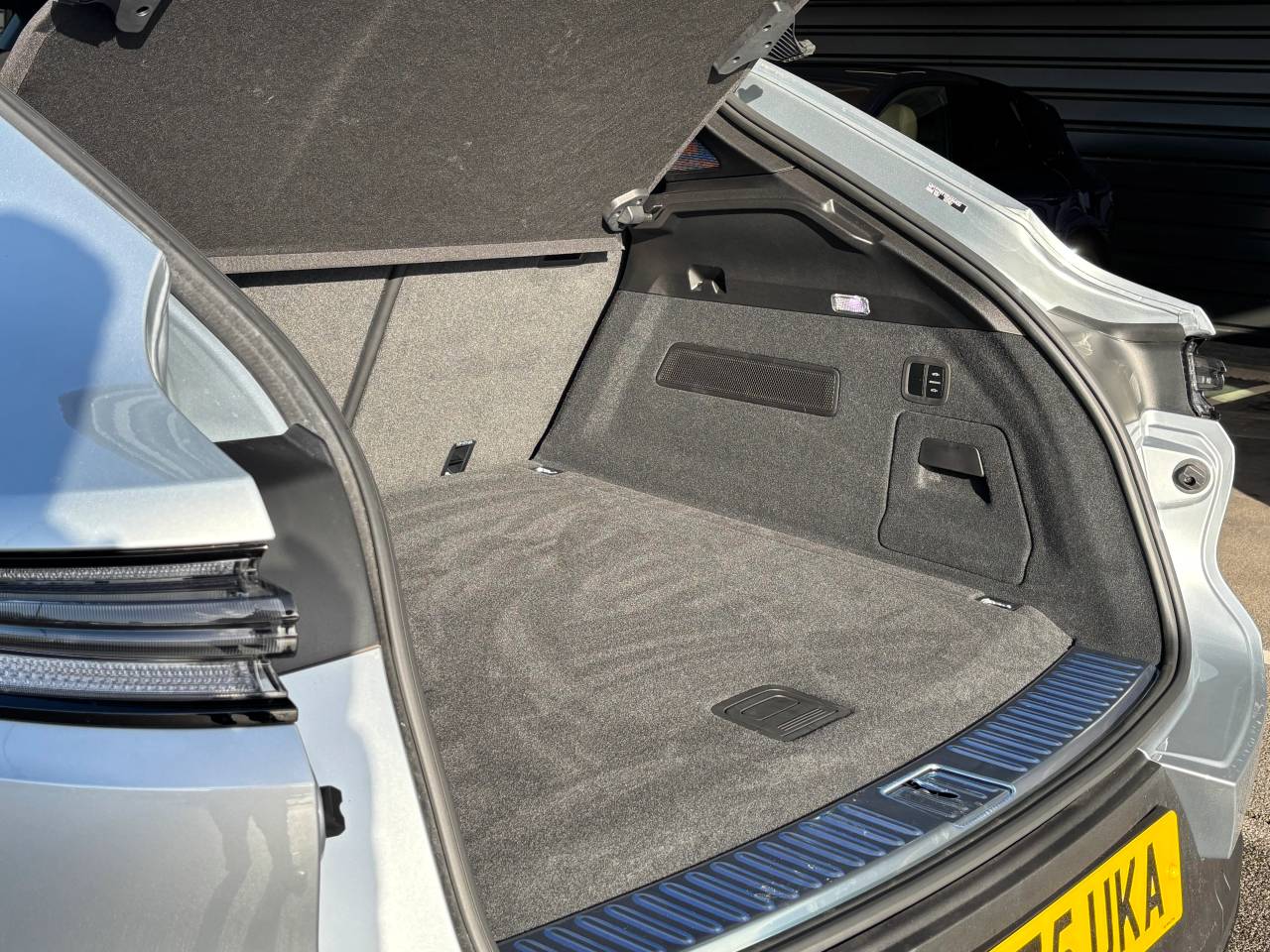 Used Porsche Cayenne 2025 for sale - 77292957: Photo 41