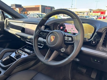 Used Porsche Cayenne 2025 for sale - 77292957: Photo