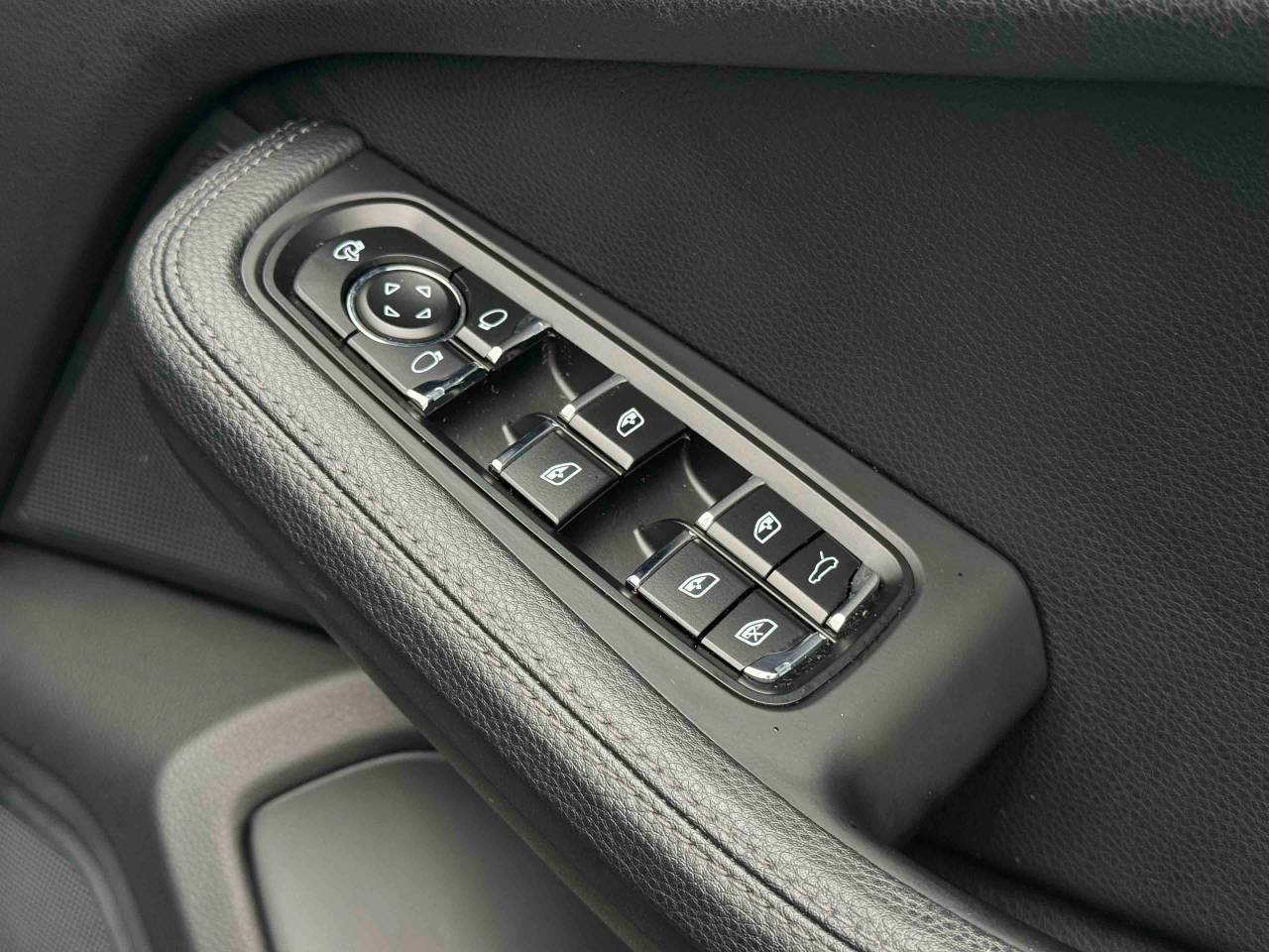 Used Porsche Macan 2018 for sale - 77725249: Photo 32