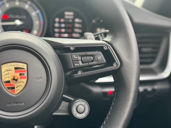 Used Porsche 911 2024 for sale - 76216701: Photo 49
