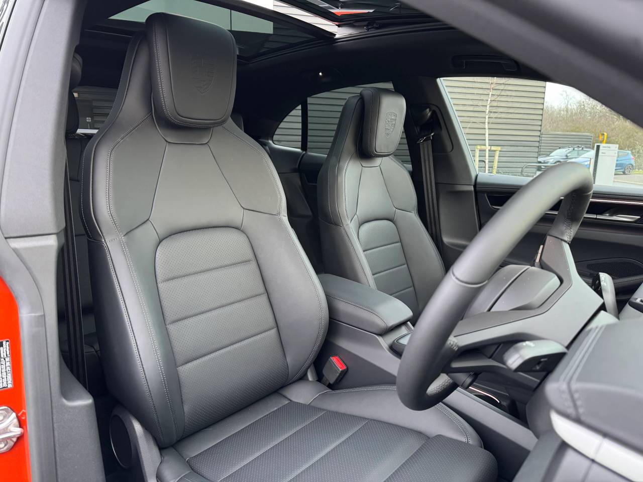 Used Porsche Macan 2025 for sale - 77176998: Photo 39