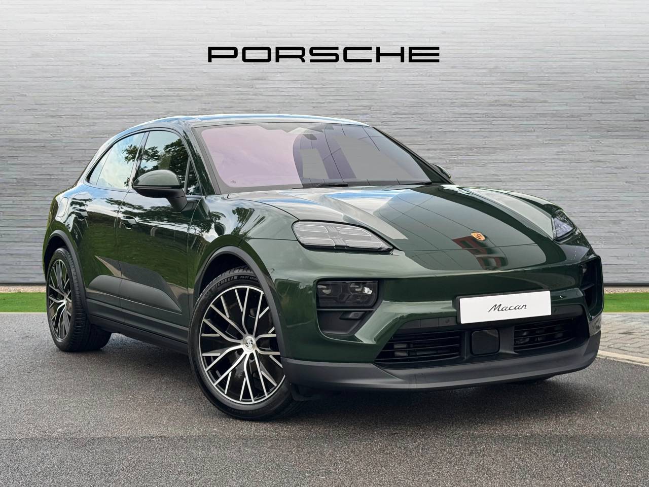 Used Porsche Macan 2025 for sale - 76474524: Photo 1