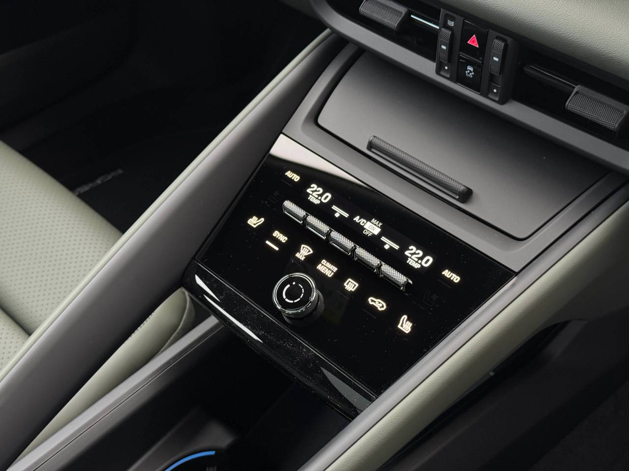 Used Porsche Macan 2025 for sale - 76474524: Photo 23