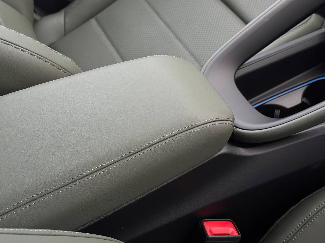 Used Porsche Macan 2025 for sale - 76474524: Photo 26