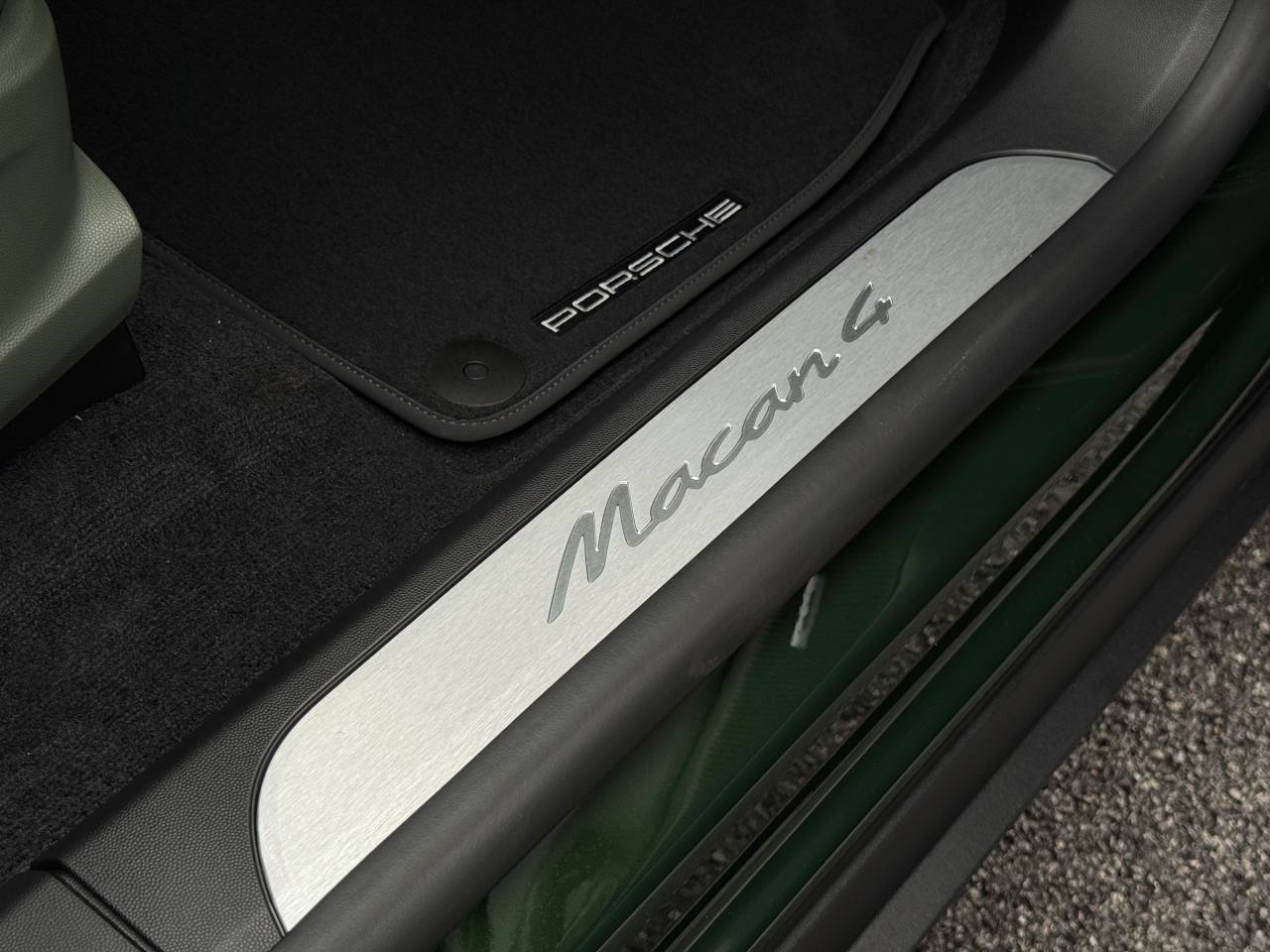 Used Porsche Macan 2025 for sale - 76474524: Photo 33