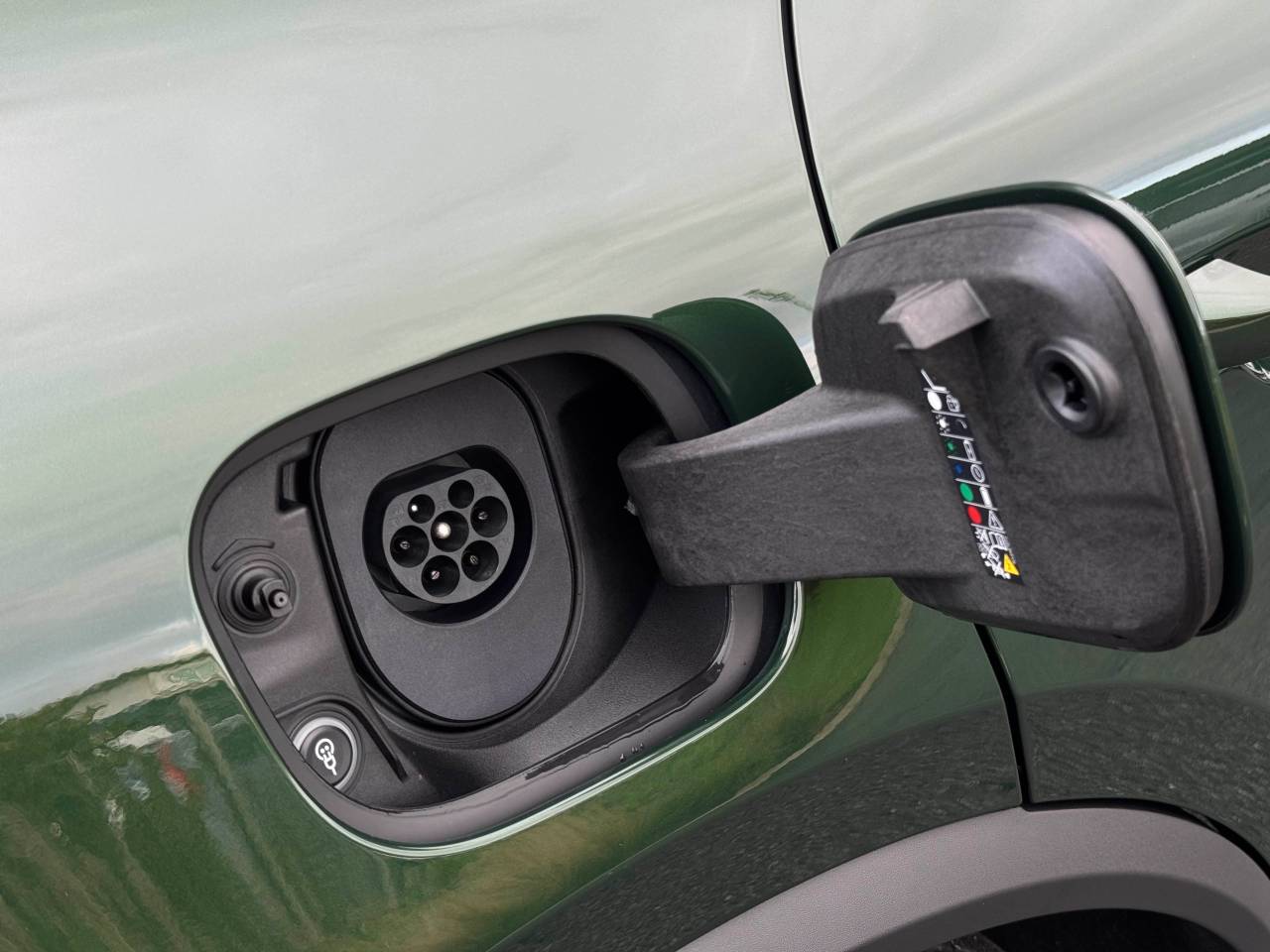 Used Porsche Macan 2025 for sale - 76474524: Photo 9