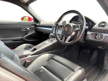 Used Porsche Cayman 2019 for sale - 79534344: Photo