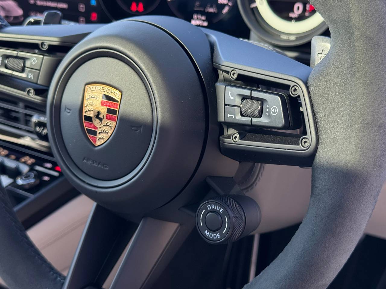 Used Porsche 911 2023 for sale - 76110493: Photo 24