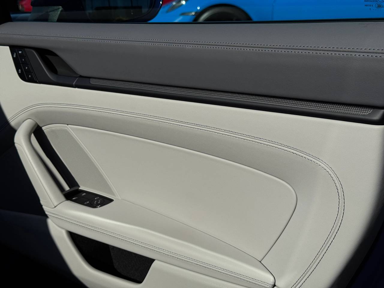 Used Porsche 911 2023 for sale - 76110493: Photo 33