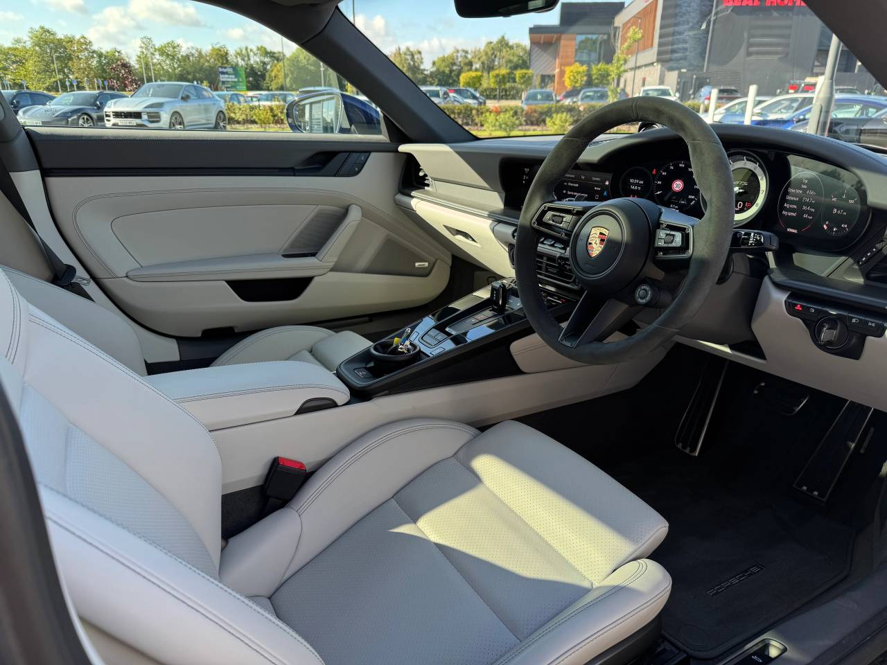 Used Porsche 911 2023 for sale - 76110493: Photo 42